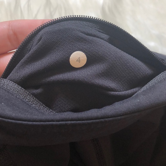 Lululemon x Soul Cycle Cropped Side Pocket Pants - Picture 6 of 7